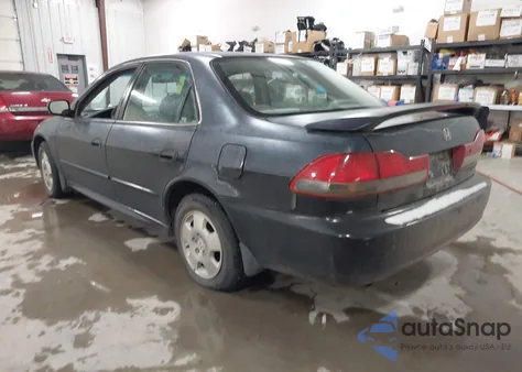 2001 Honda Accord 3.0 Ex from USA, damaged, VIN 1HGCG16551A005936